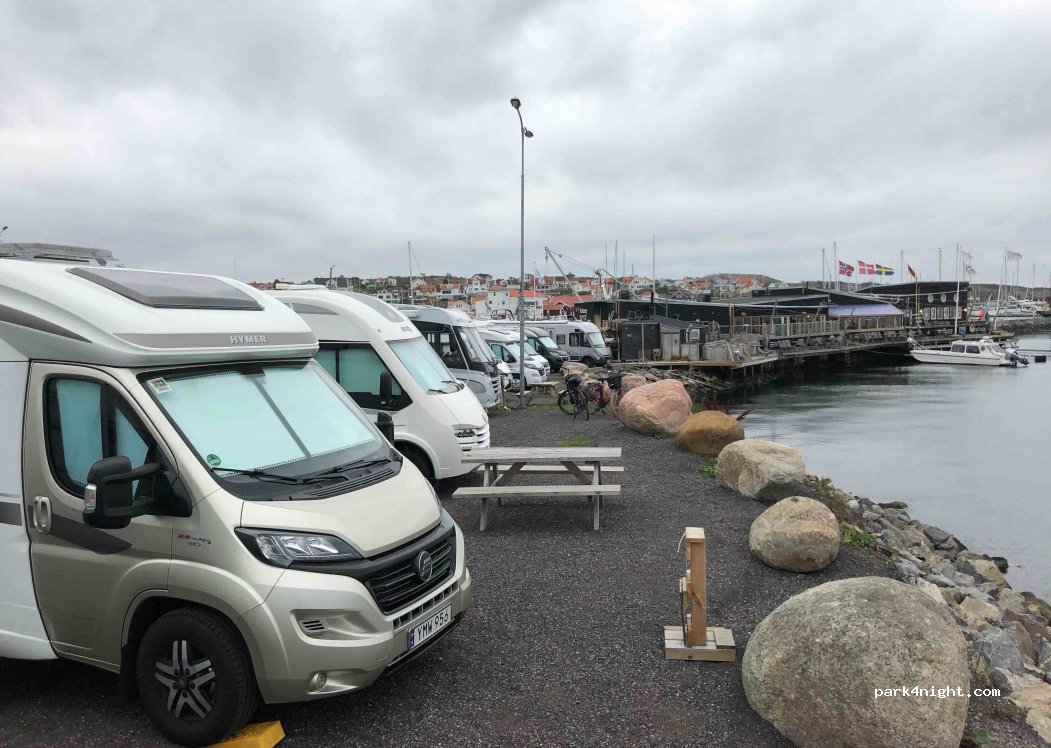 (475 37)  - 3 Skarviksvägen — foto