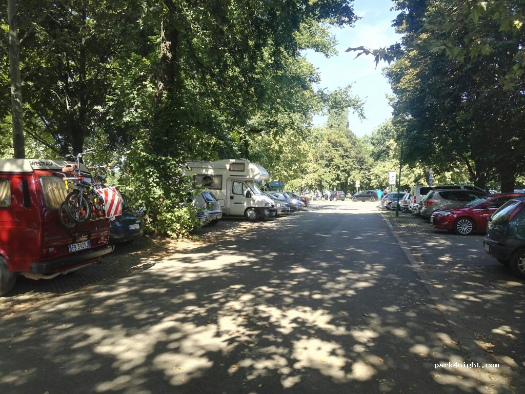 () Beograd - Unnamed Road — foto