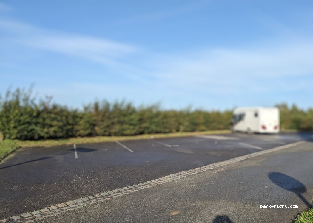 (80300) Pozières - 268 Route d'Albert — foto 4