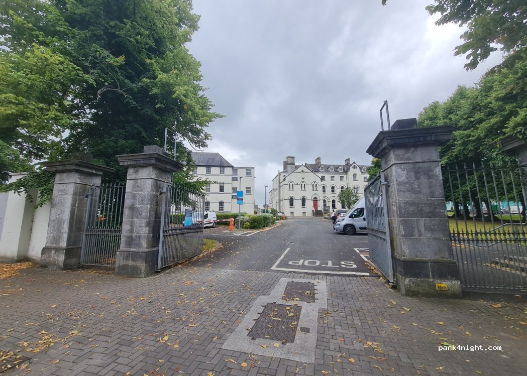 (V94 KX22) Limerick - Clare St / R445 — foto
