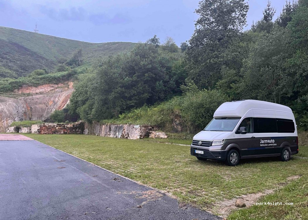 (39595) Labarces - Unnamed Road — foto
