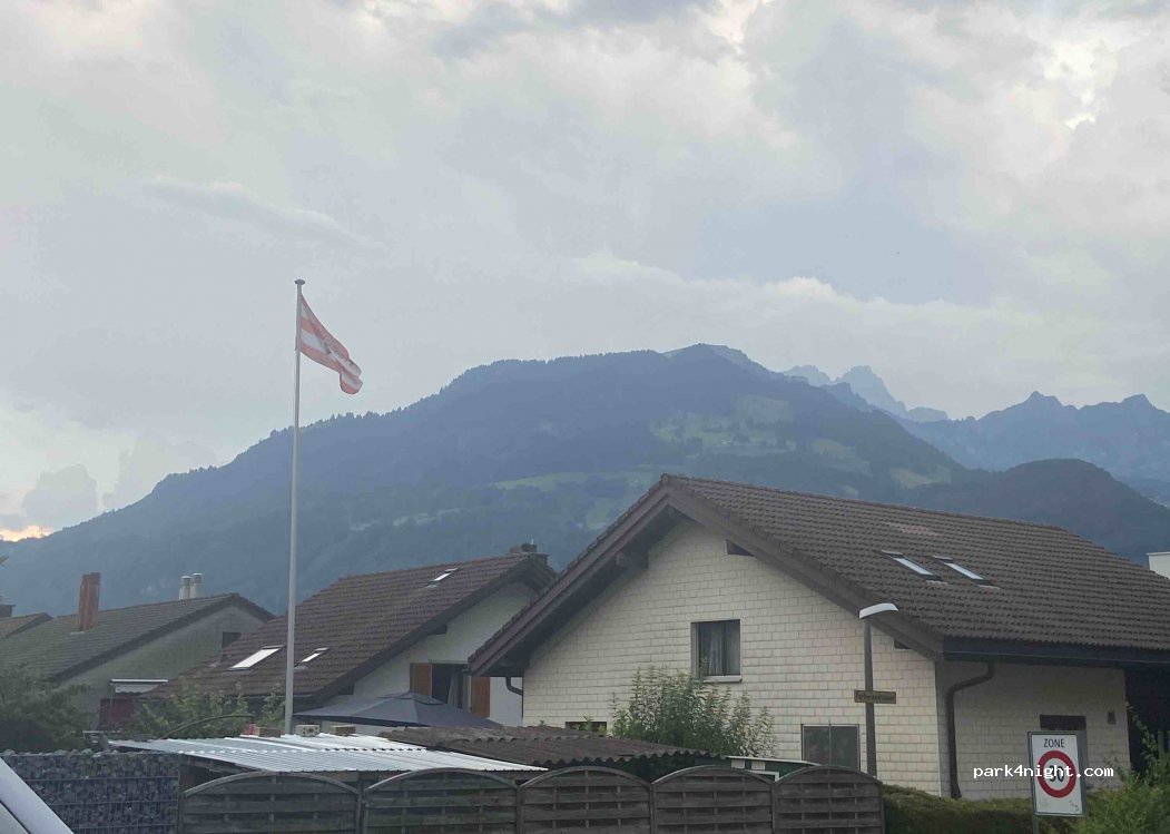 (8867) Niederurnen - 2 Bernhard-Simonstrasse/Farbwiesstrasse — foto