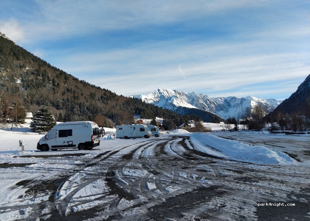 Aire de camping-cars de l'Alpe du Grand Serre | La Morte — foto 3