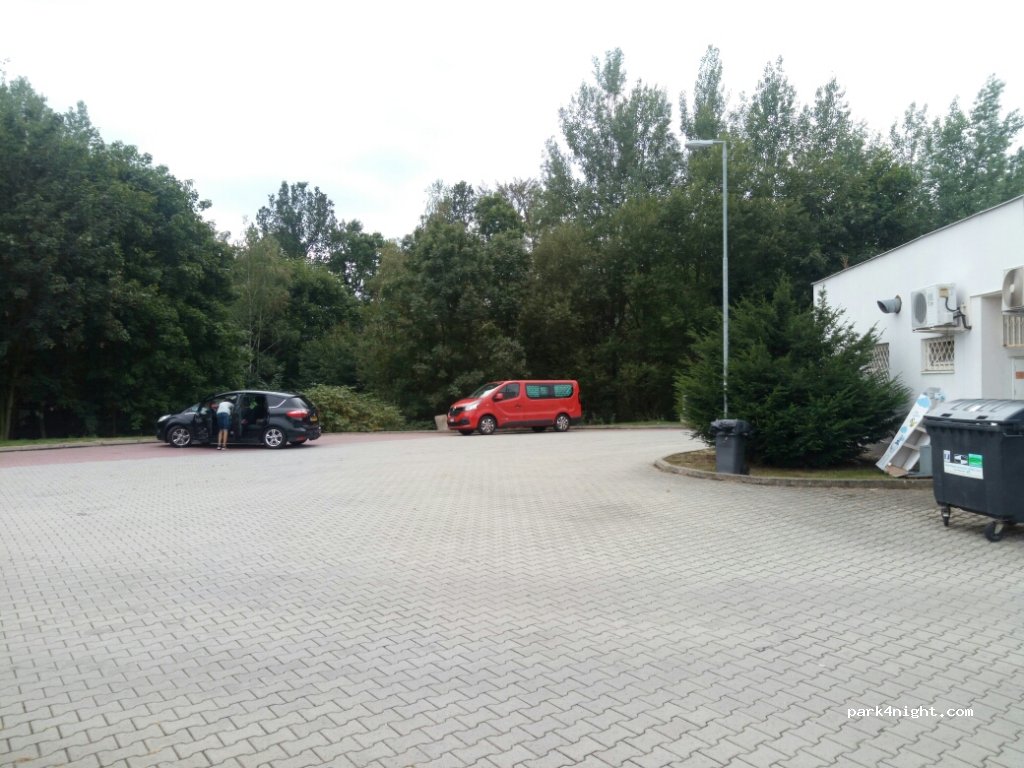 (463 31) Chrastava - 258 Bílokostelecká — foto 3