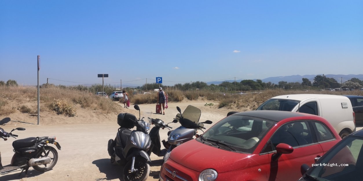 (01016) Sant'Agostino - Unnamed Road — foto