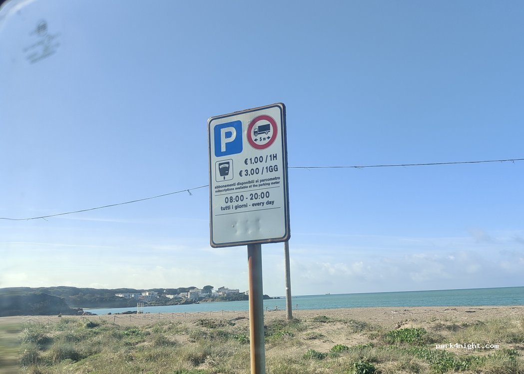 (01016) Sant'Agostino - Unnamed Road — foto 5