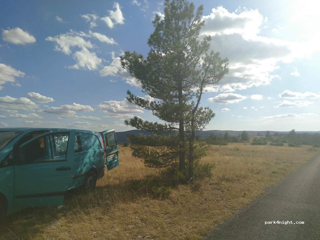 (48210) Mas-Saint-Chély - Unnamed Road — foto