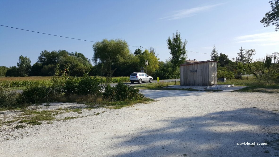 (16300) Barbezieux-Saint-Hilaire - 758 Route de Jonzac — foto
