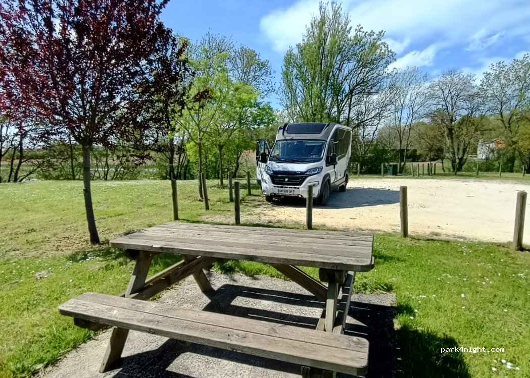 (16300) Barbezieux-Saint-Hilaire - 758 Route de Jonzac — foto 4