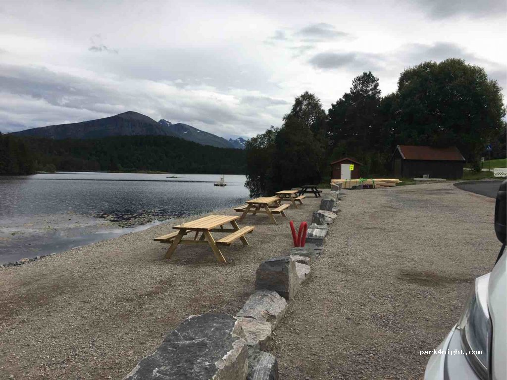 (6036) Mauseidvåg - 8 Eikremsvegen — foto