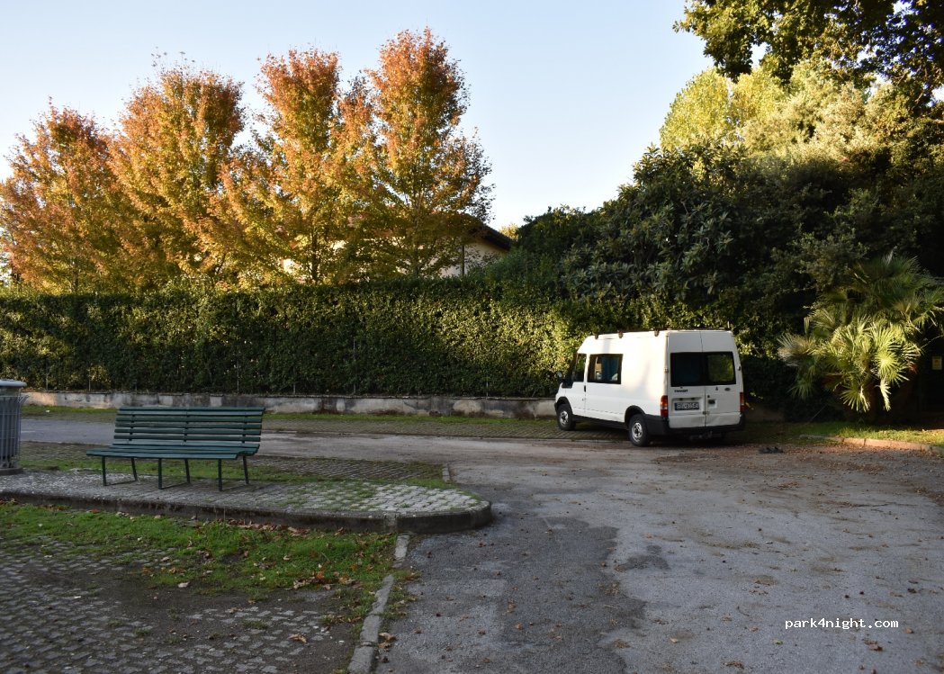 (55042) Forte dei Marmi - 75 Via A. Ponchielli — foto
