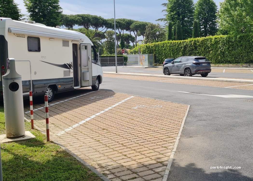 (55042) Forte dei Marmi - 75 Via A. Ponchielli — foto 5