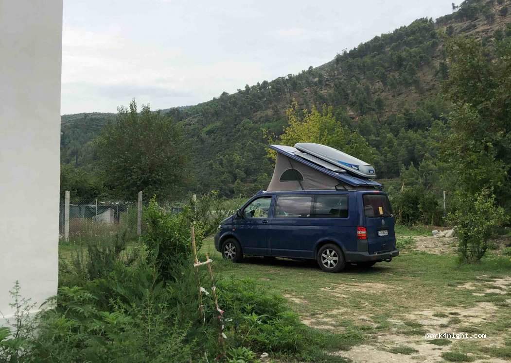 () Berat - Rruga Santa Lucia — foto 4