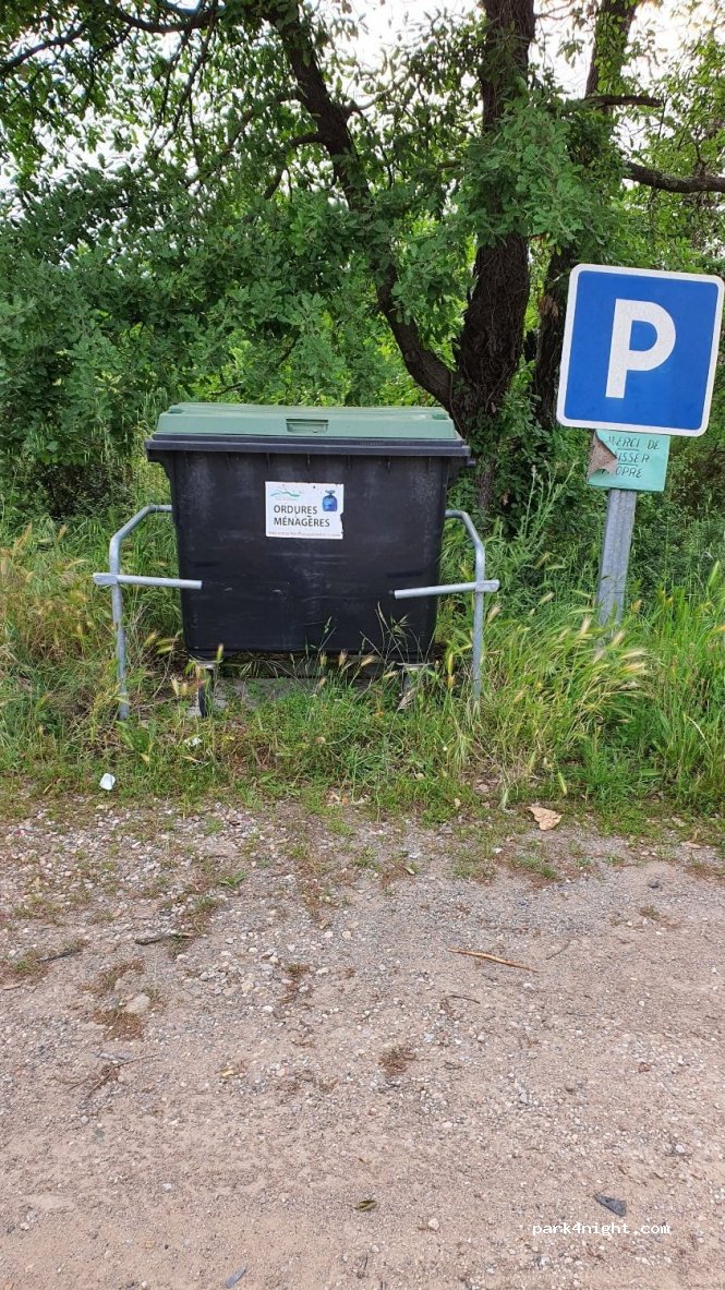 (83440) Tanneron - Route du Lac — foto 2