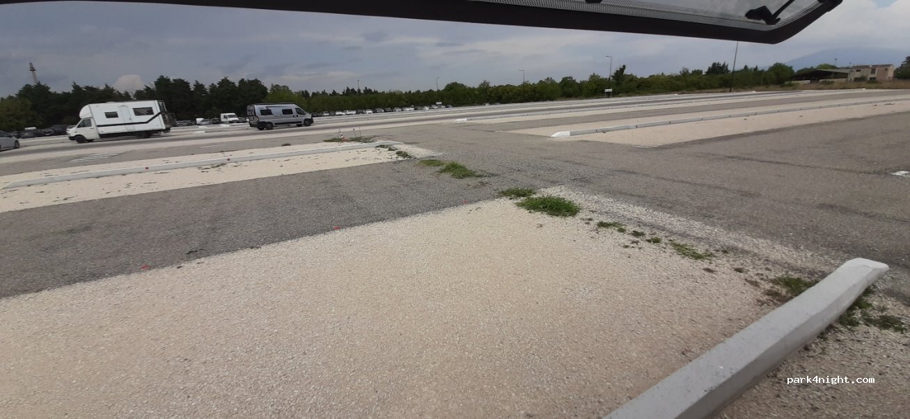 (84170) Monteux - 800 Allée de Beaulieu — foto