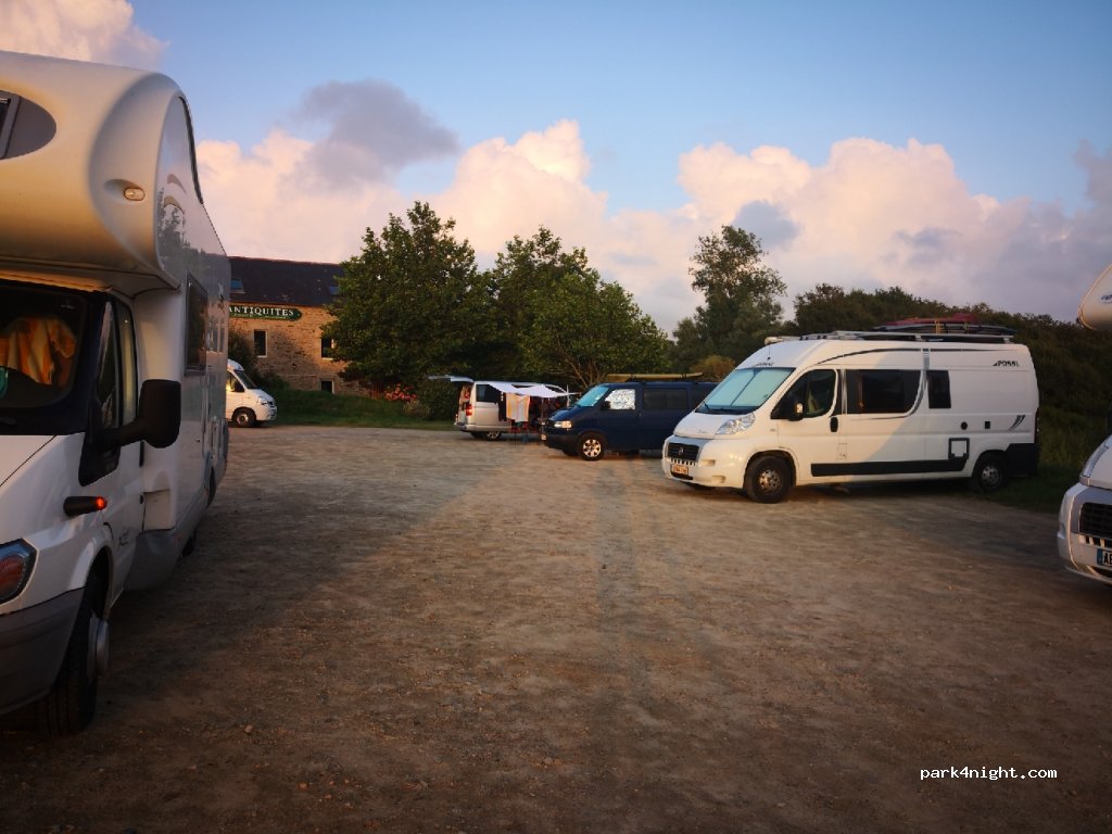 (29100) Kerlaz - Plage du Ris, Le Ry Izella — foto
