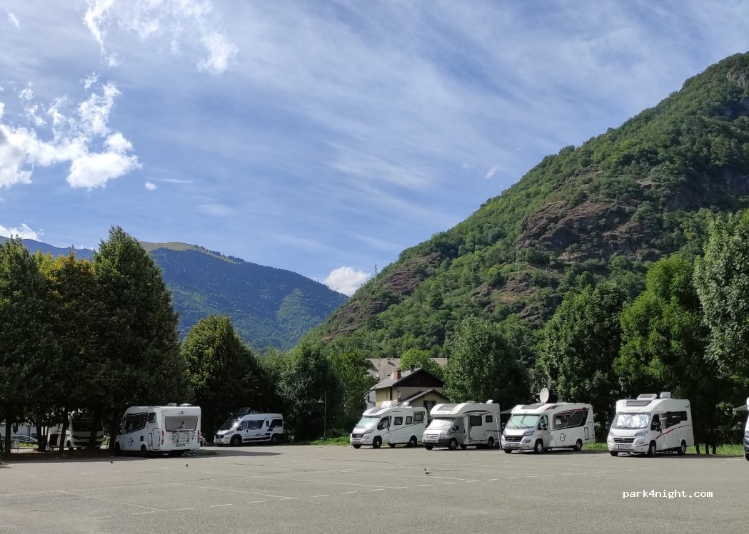 (31110) Bagnères-de-Luchon - 11 Rue Jean Mermoz — foto