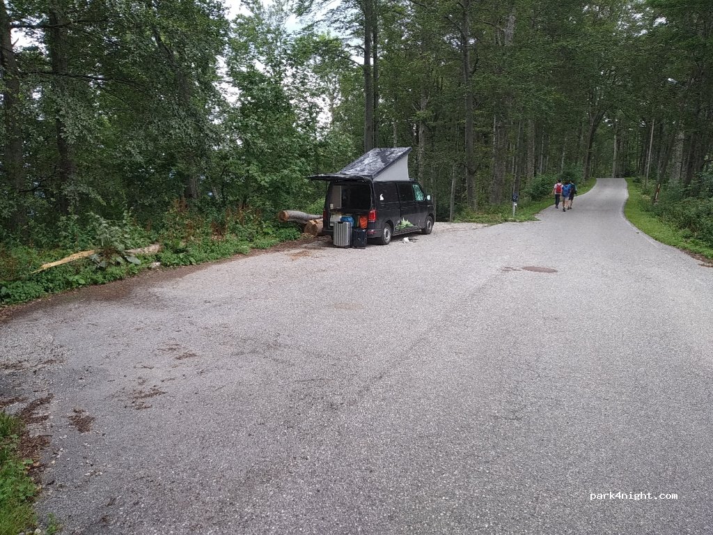 (10000) Zagreb - Unnamed Road — foto
