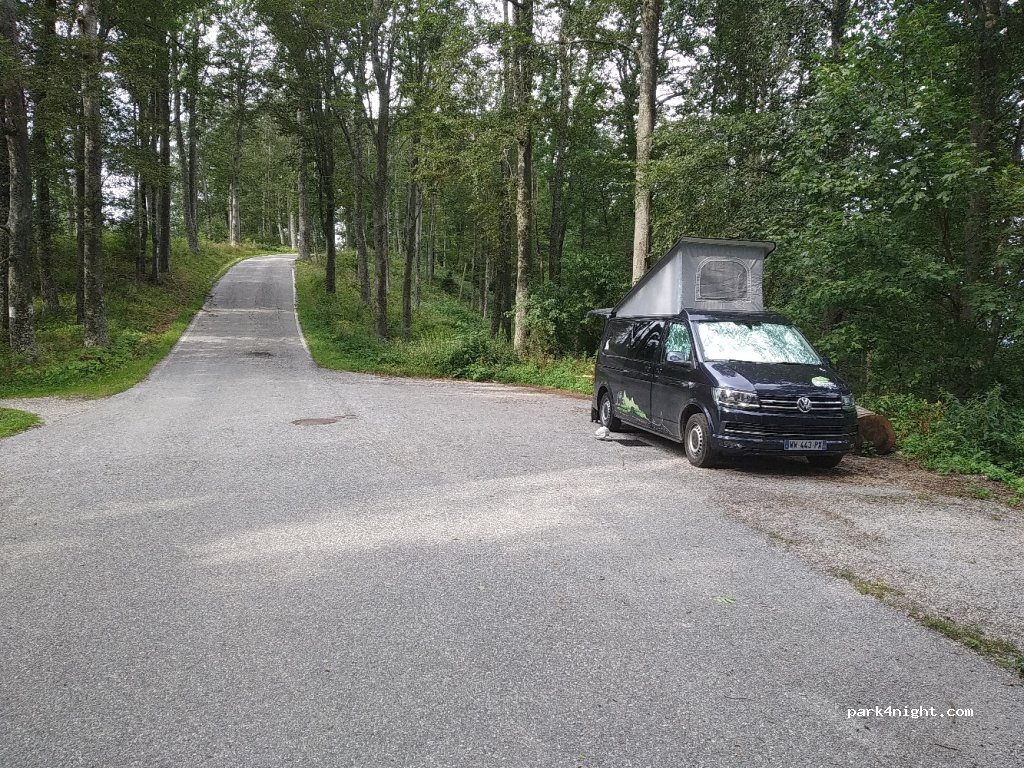 (10000) Zagreb - Unnamed Road — foto 2