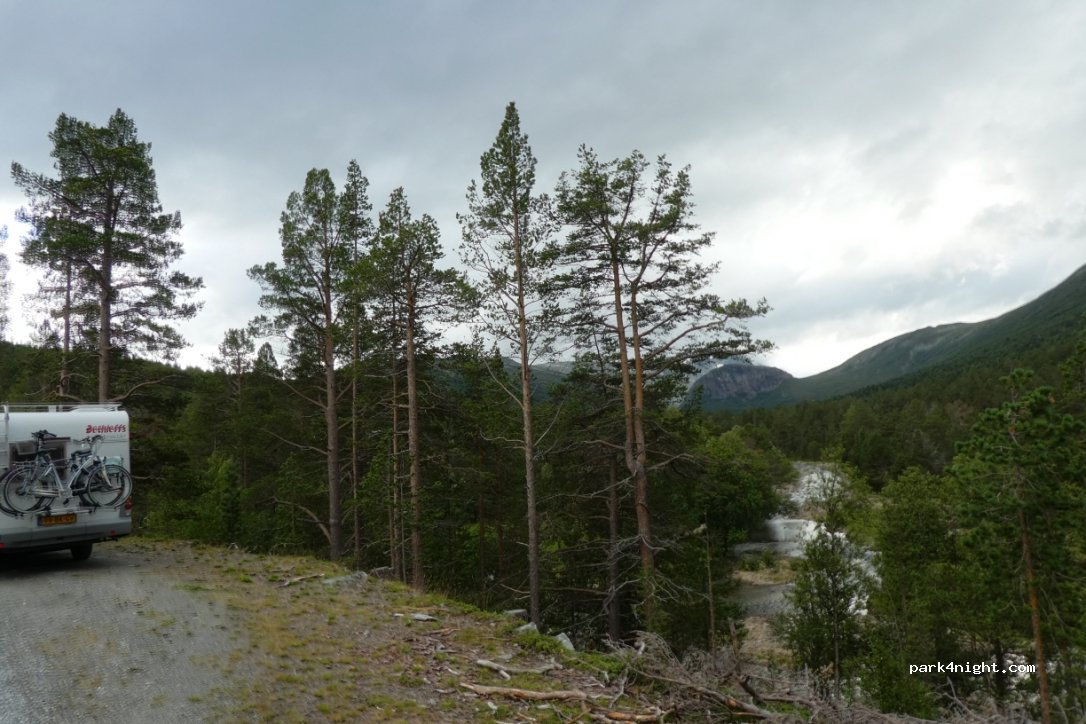 (2693) Nordberg - Unnamed Road — foto