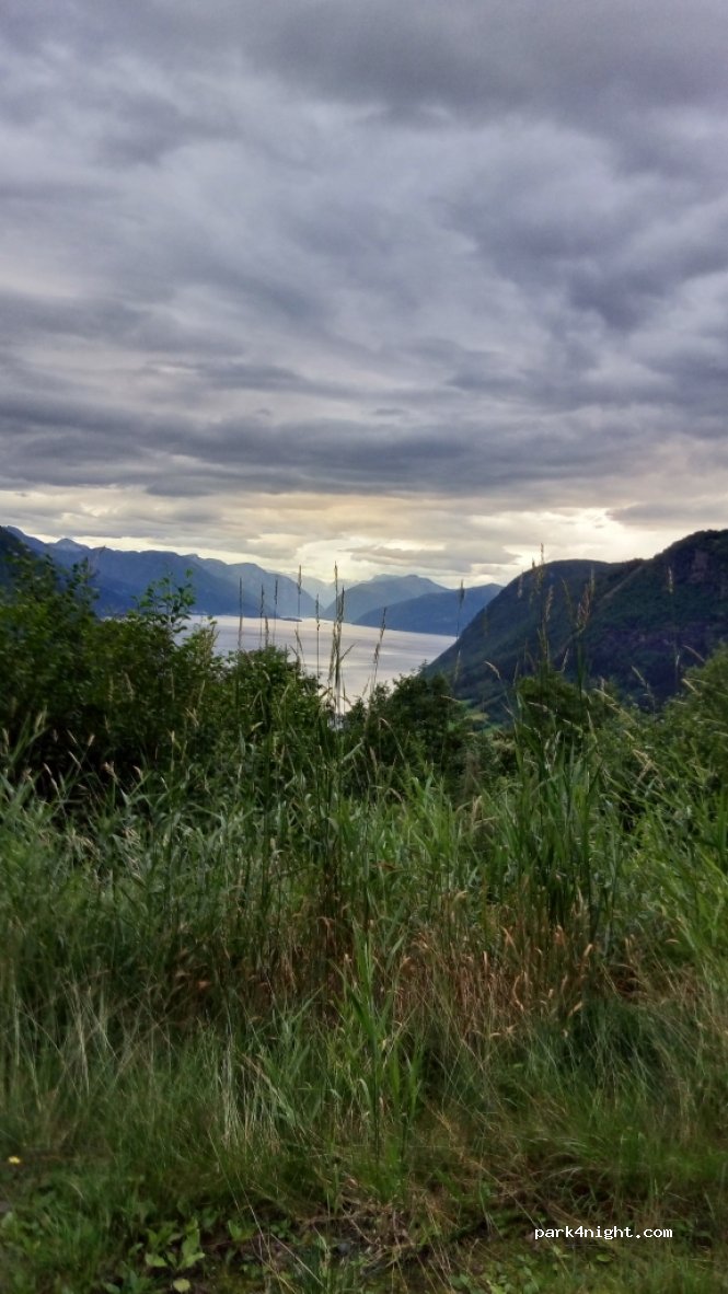 (6893) Vik I Sogn - Unnamed Road — foto 2