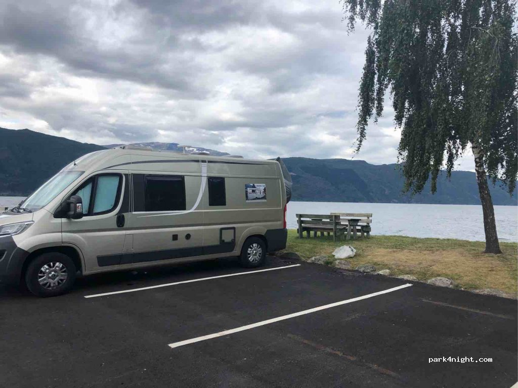(6863) Leikanger - 4 Hanahaug — foto