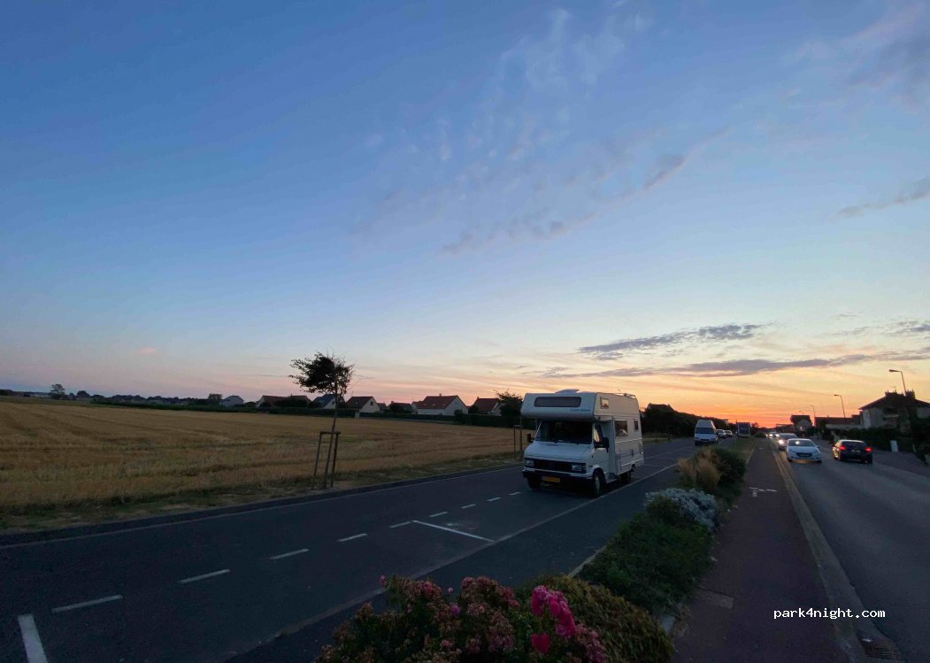 (14530) Luc-sur-Mer - 45 Route de Lion — foto