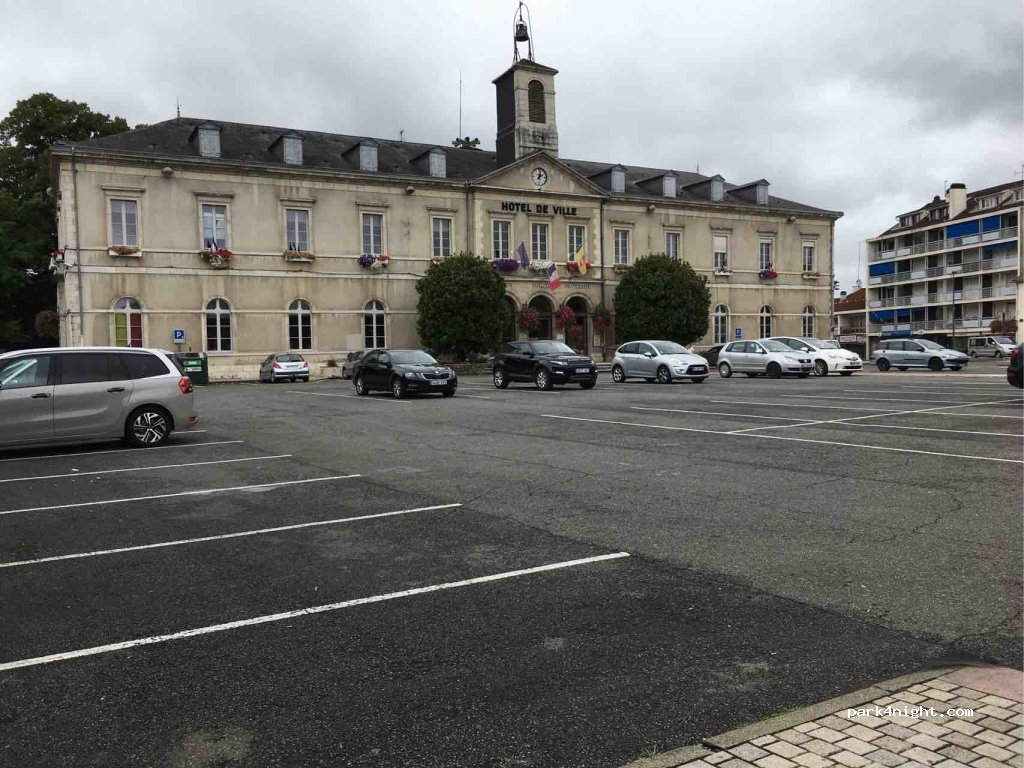 (64300) Orthez - 8 Rue des Jacobins — foto