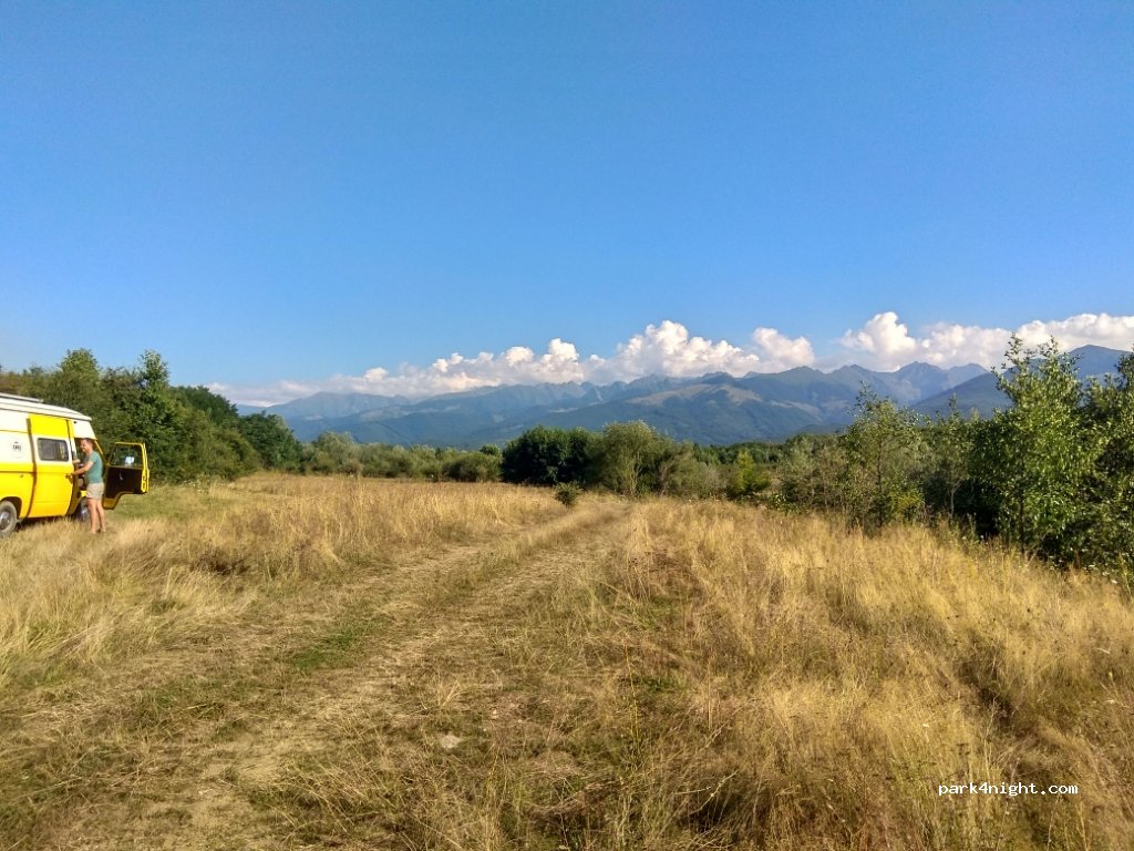 ()  - Unnamed Road — foto