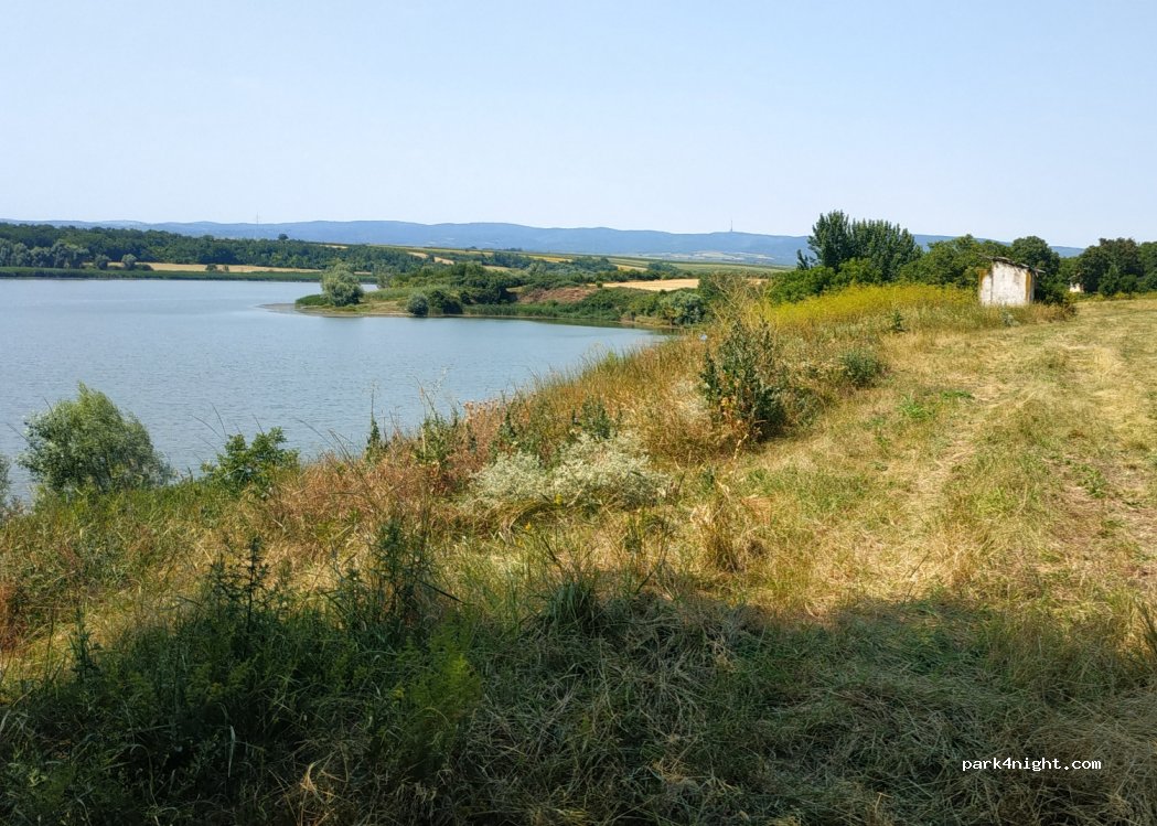 () Jezero Међеš - Unnamed Road — foto 2