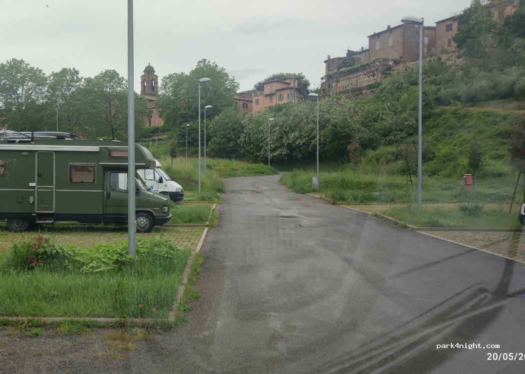 Area Sosta Camper Comunale Città della Pieve — foto 3