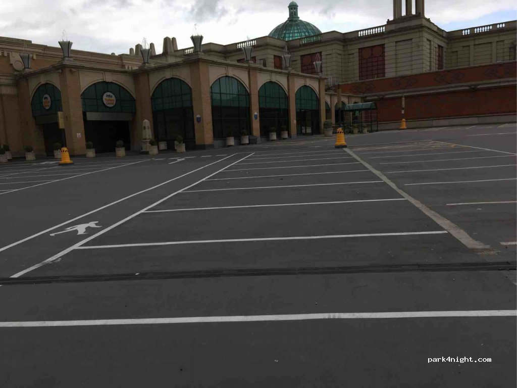 (M17 8BH) Stretford, Manchester - The Trafford Centre — foto