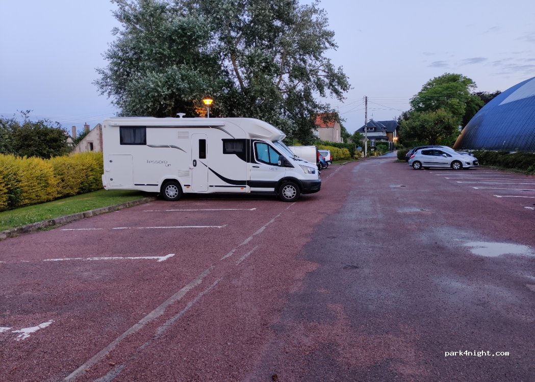 (14520) Port-en-Bessin-Huppain - 2bis Rue Maréchal de Tourville — foto 2
