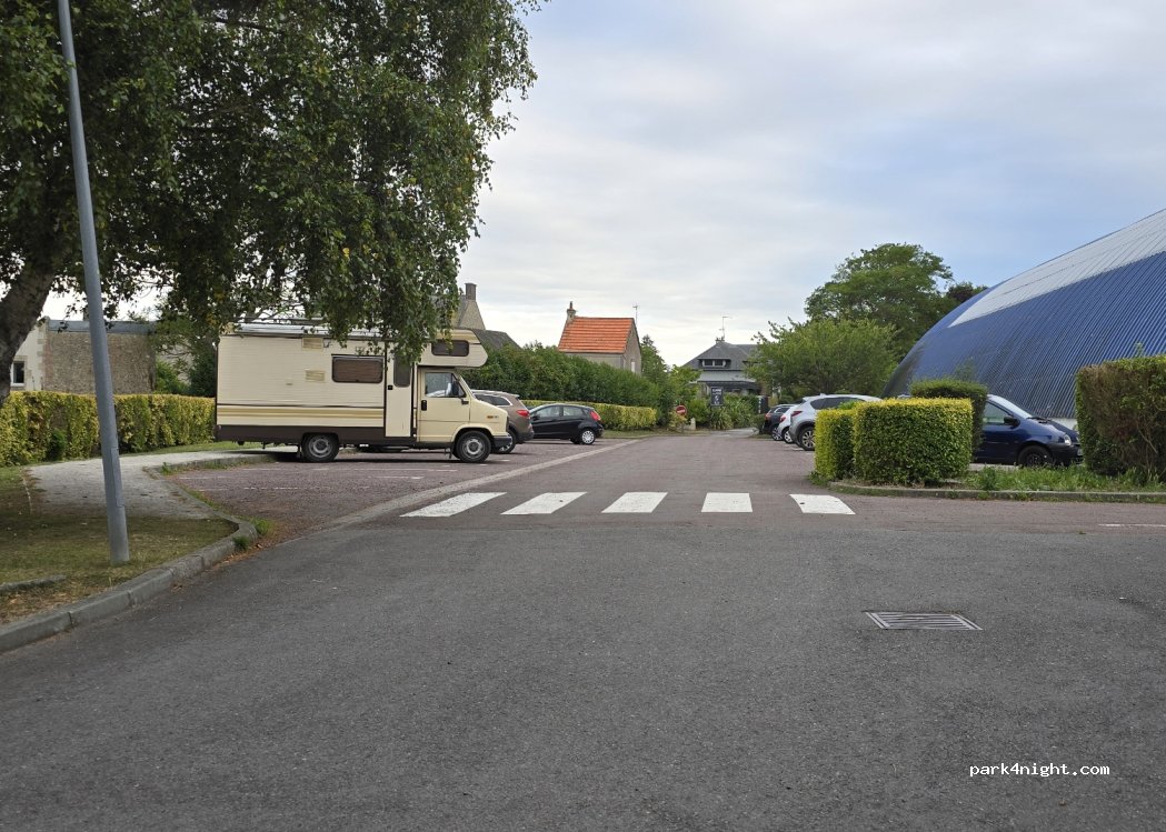 (14520) Port-en-Bessin-Huppain - 2bis Rue Maréchal de Tourville — foto 4