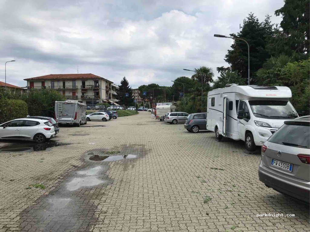 (28925) Verbania - 23 Via Zara — foto