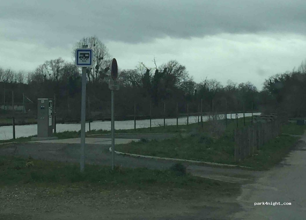 Aire communale camping-car de Maizy — foto 2