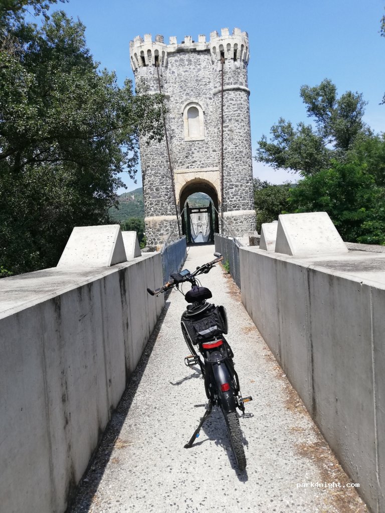 (07400) Rochemaure - 1 Chemin du Stade — foto 4