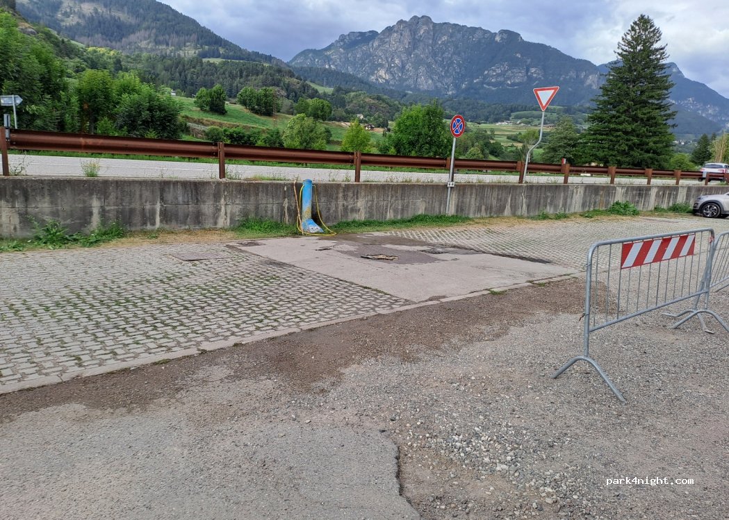 Area Sosta Camper Cavalese — foto 4