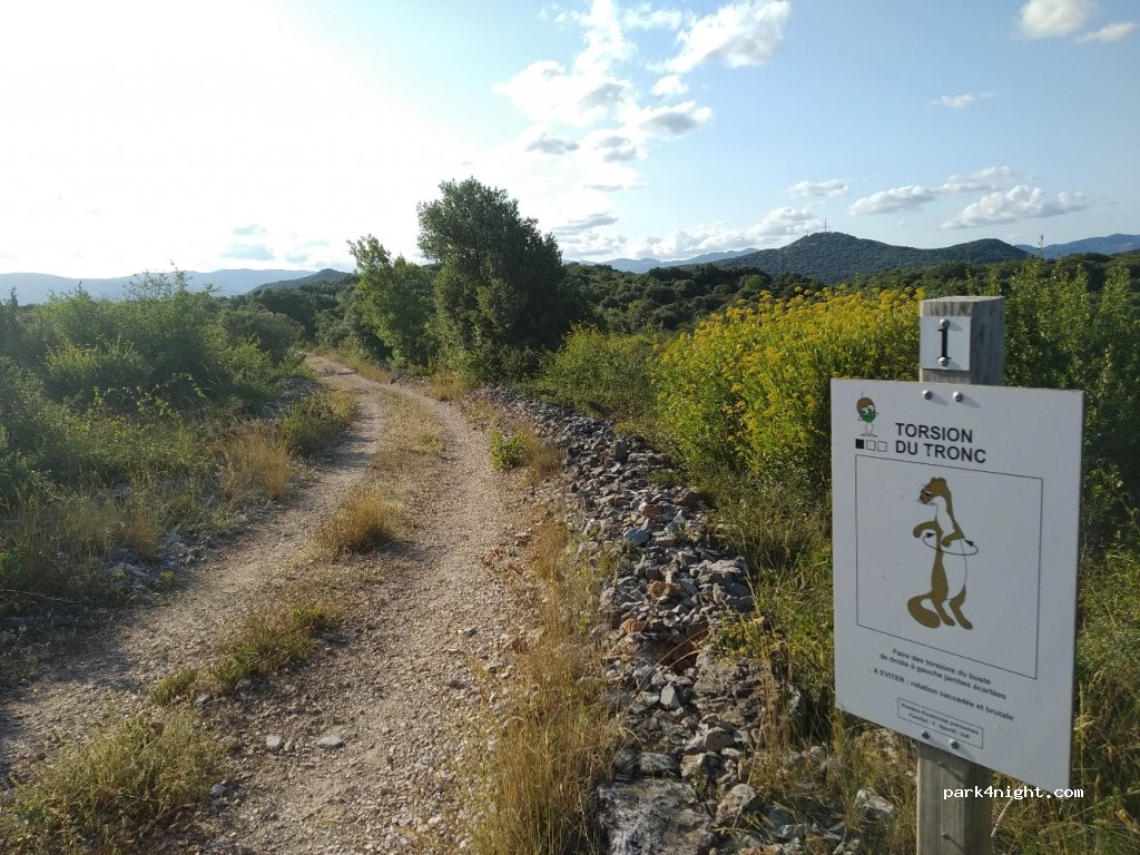 (34600) Faugères - Unnamed Road — foto 2