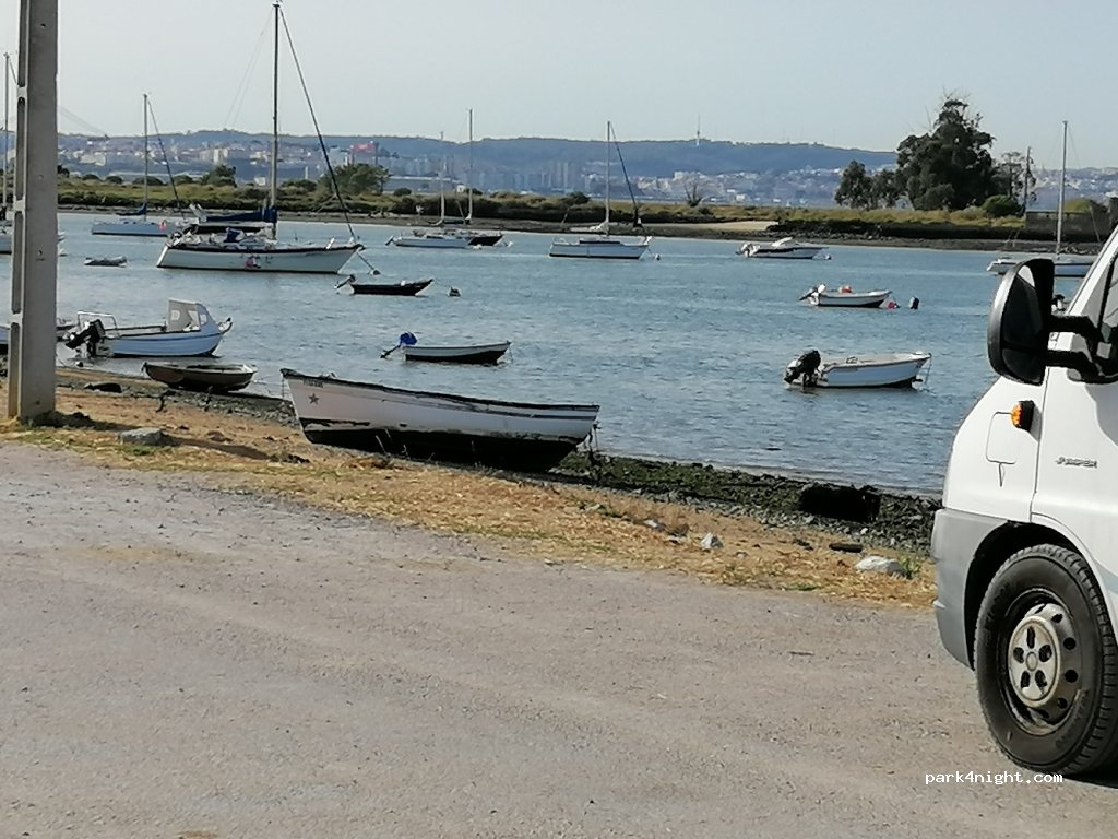 (2840-520) Seixal - 1 Praça Mártires da Liberdade — foto