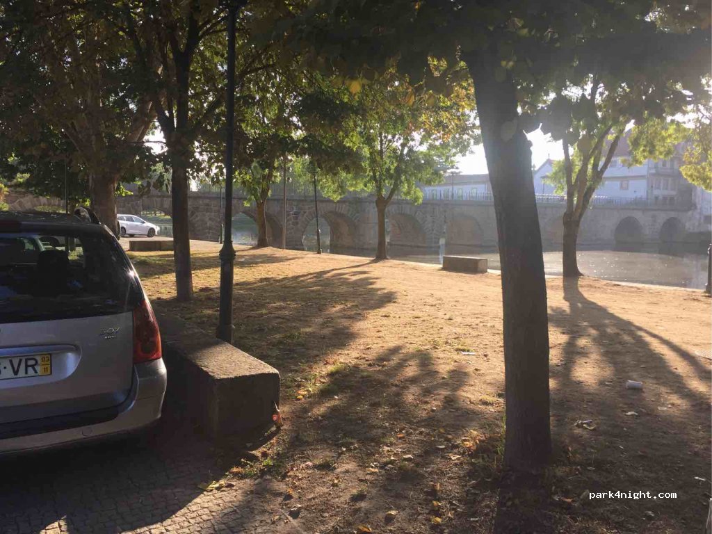 (5400-524) Chaves - 22 Alameda Trajano — foto 2
