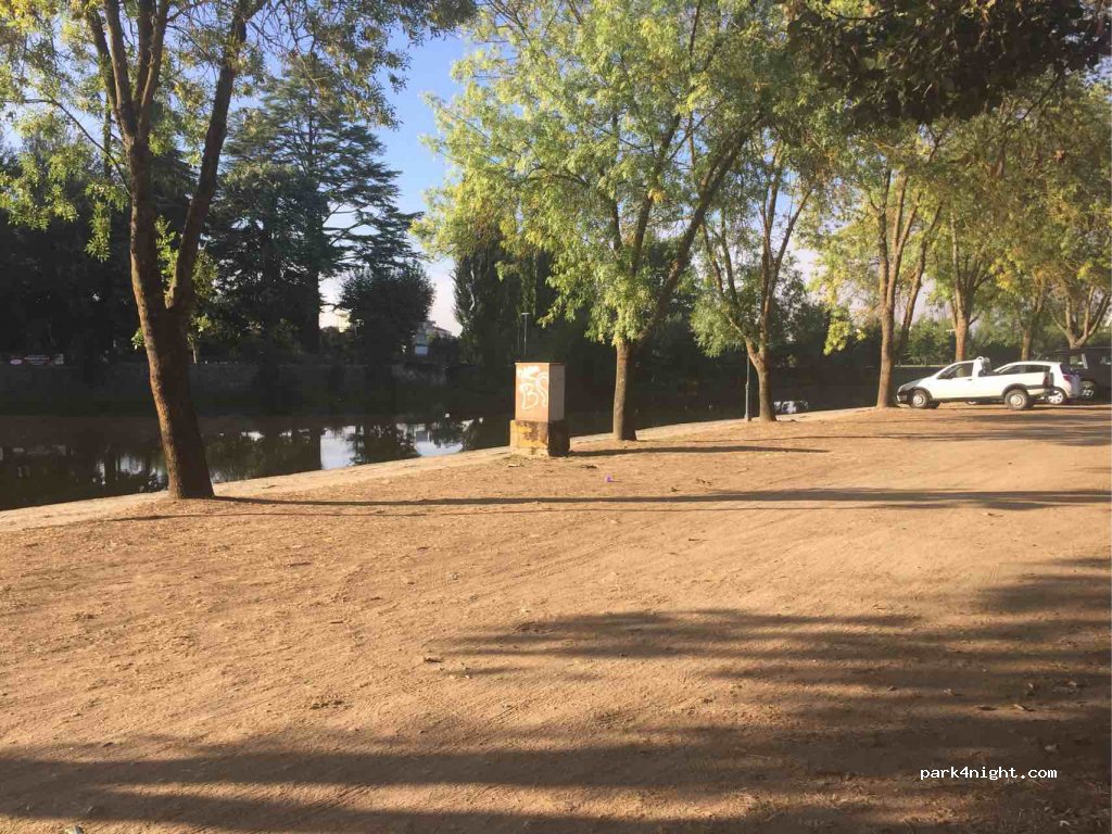 (5400-524) Chaves - 22 Alameda Trajano — foto 3
