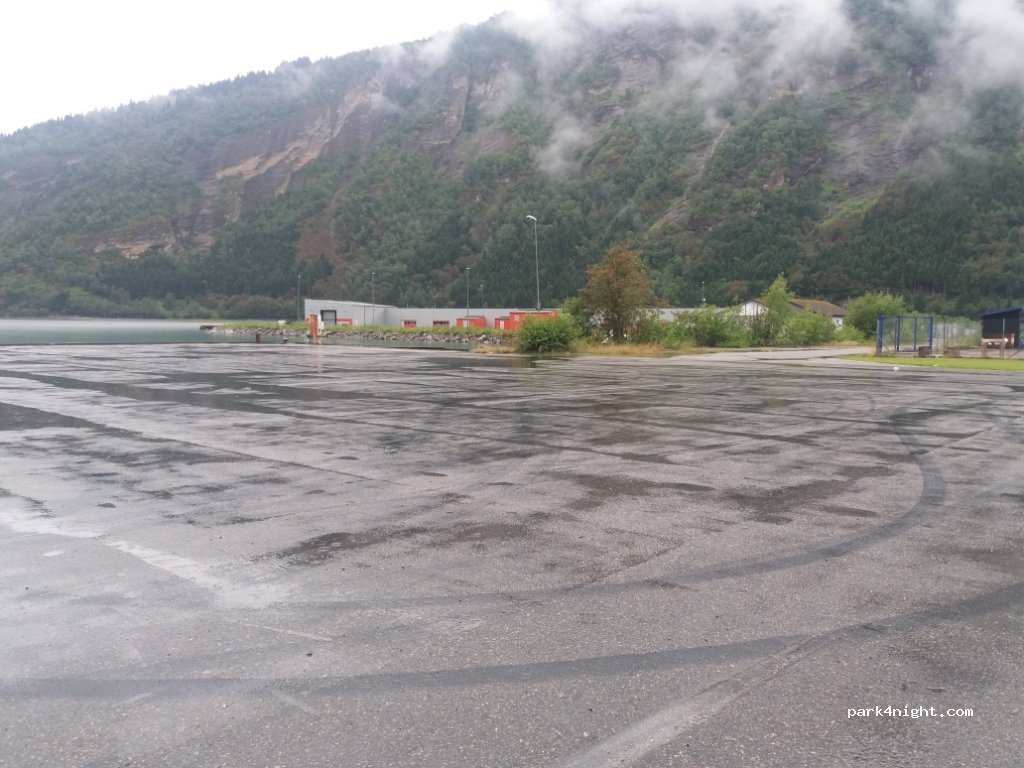 (6868)  - Grandane — foto