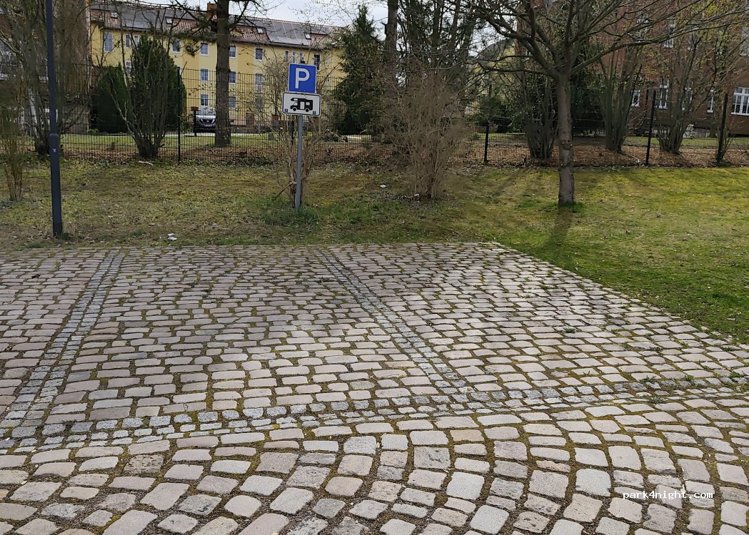 (04736) Waldheim - 42 Gartenstraße — foto