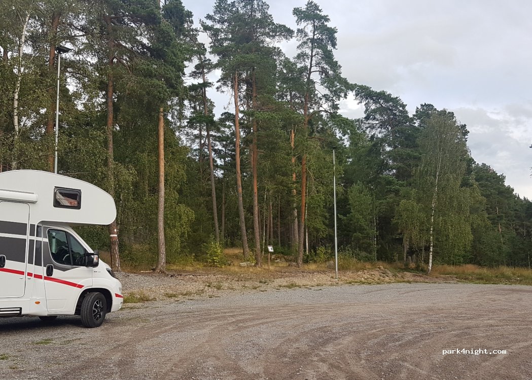 (746 92) Bålsta - 9 Grans Gårds väg — foto 3