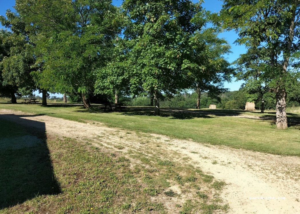 (24440) Montferrand-du-Périgord - Unnamed Road — foto