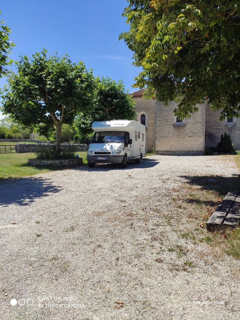 (46500) Le Bastit - Unnamed Road — foto 2