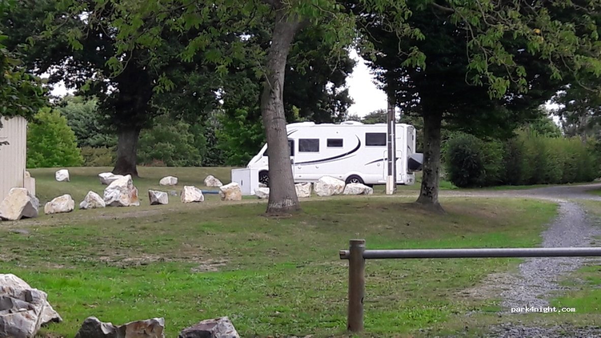 (53470) Commer - 17 Résidence des Lilas — foto