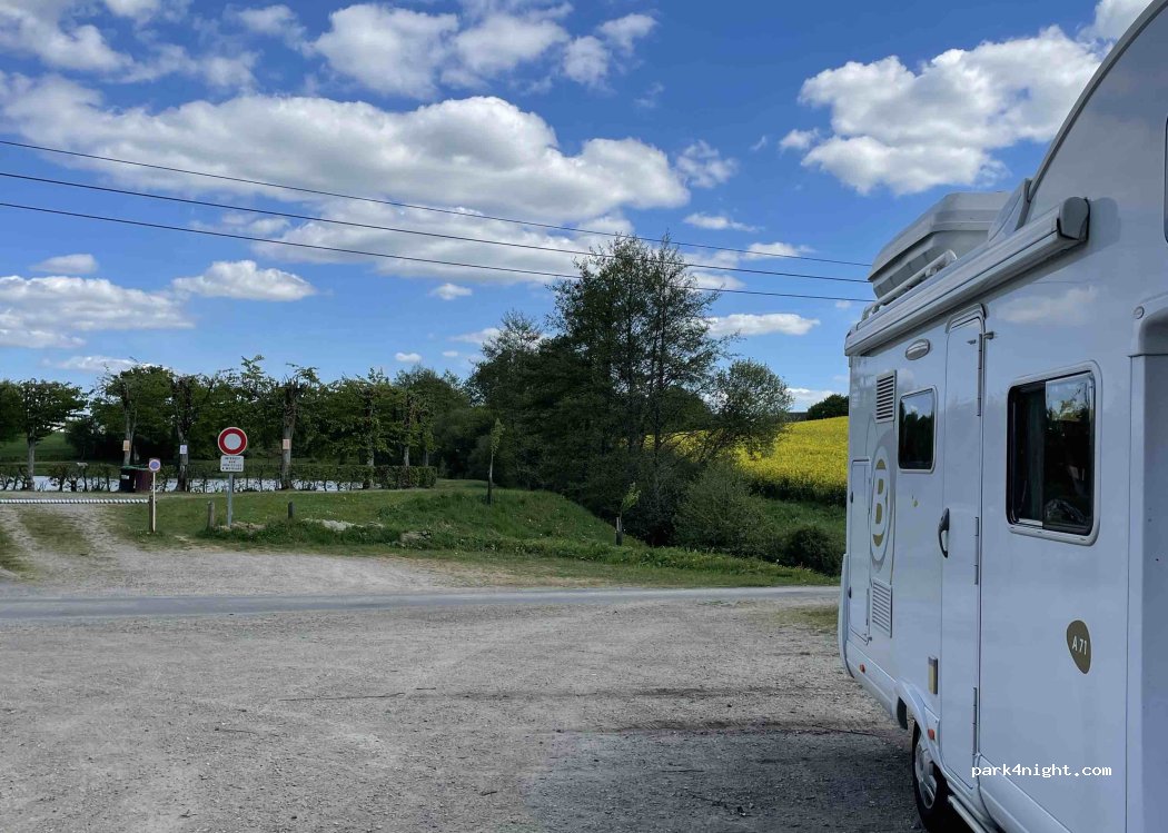 (53470) Commer - 17 Résidence des Lilas — foto 4