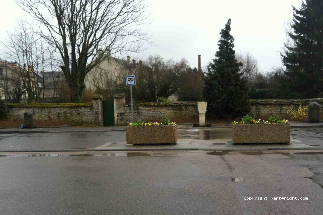(21700) Nuits-Saint-Georges - Rue de Cussigny — foto
